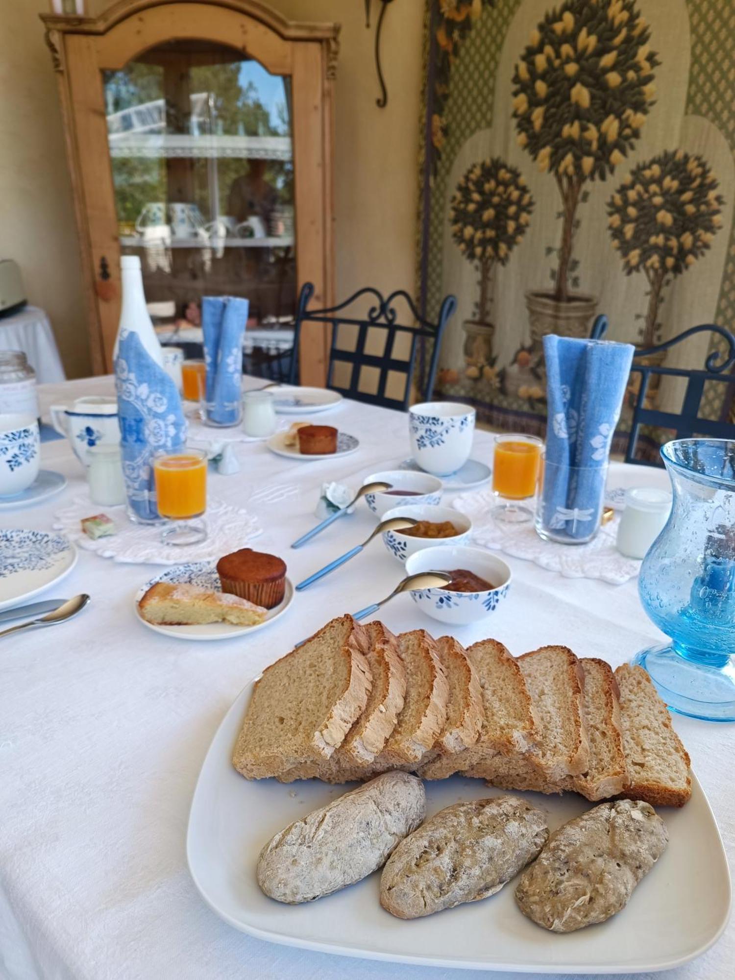 O Tilia D'Azur Bed & Breakfast Roquefort-les-Pins Luaran gambar